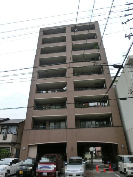 【ヴィアレ若葉】外観全景　バルコニー側