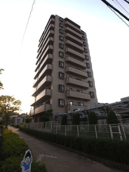 グローリアス豊田梅坪西