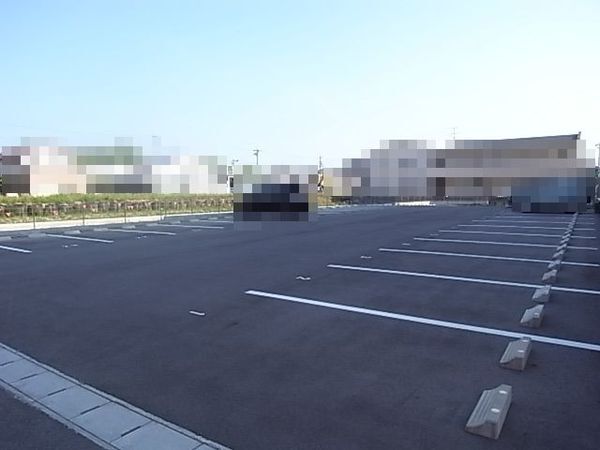 【サンシティ岡崎駅テラス】敷地内駐車場
