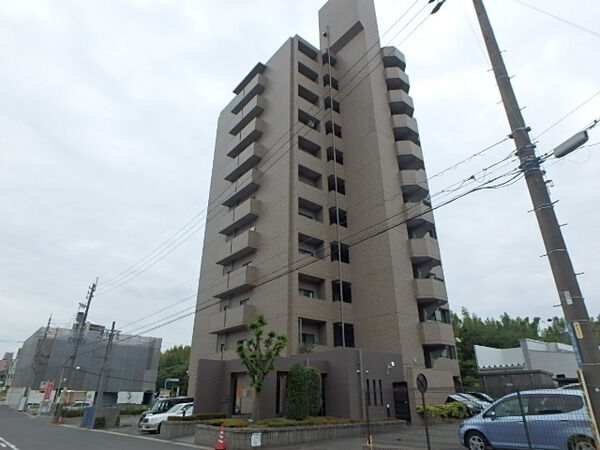 ファミール日進参番館 3枚目 ファミール日進参番館