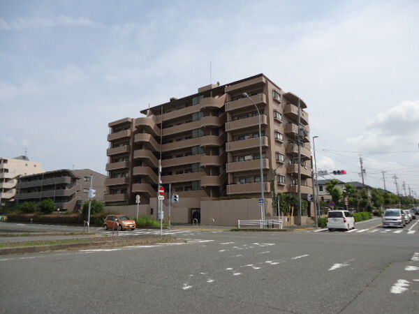 【Tステージ三好東山台】建物外観