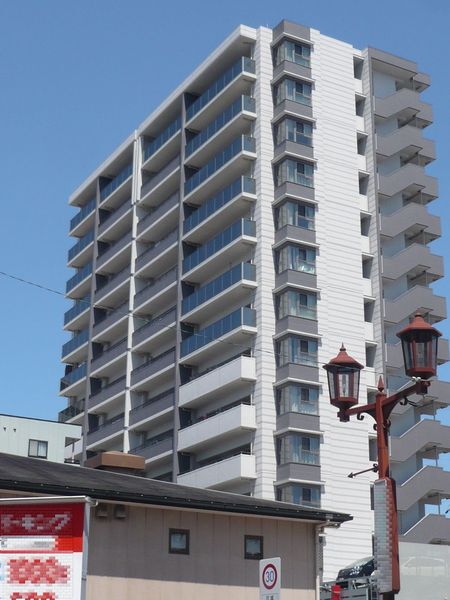 【ライオンズ原マークレジデンス】外観