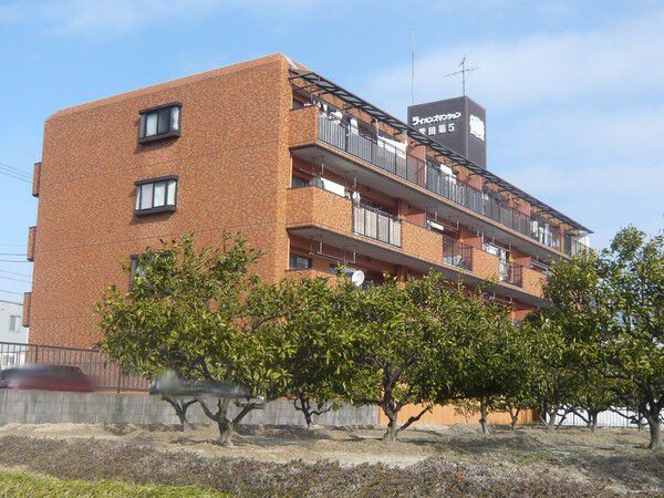 【ライオンズマンション菅田第5】外観 【ライオンズマンション菅田第5】外観