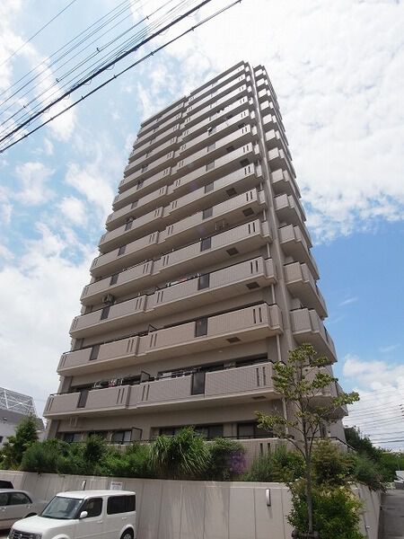 グローリアス徳重