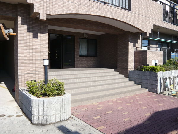 ネオハイツ名和