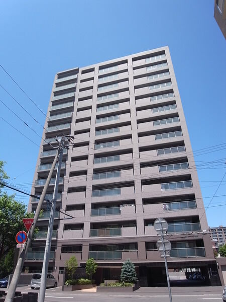 ライオンズ円山公園プレミアーク 3枚目 ライオンズ円山公園プレミアーク