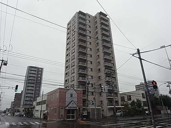 ブランズ東札幌図書館前