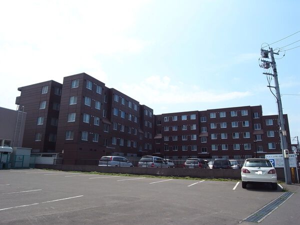 メゾンドルチェ北8条 2枚目 メゾンドルチェ北8条