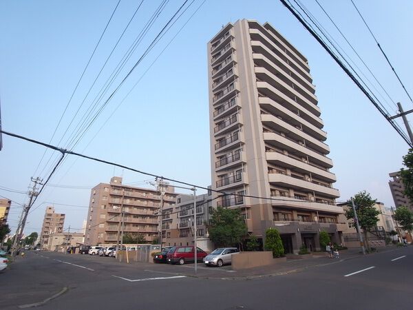 クリーンリバーフィネス美香保南