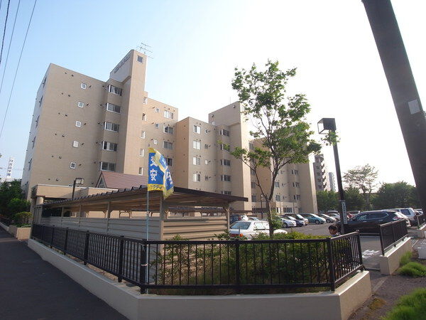 ラポール美香保