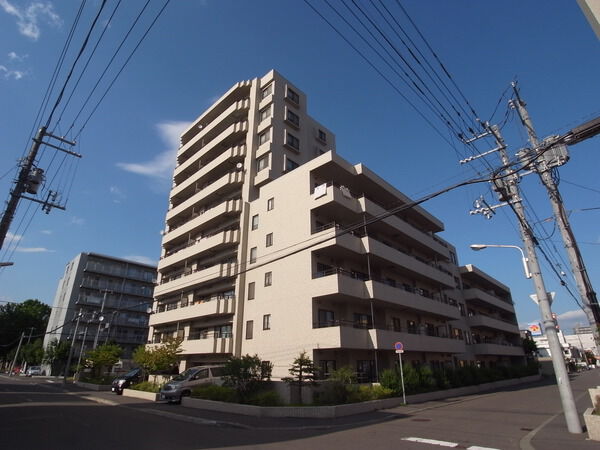 ラピス栄町プレッソ