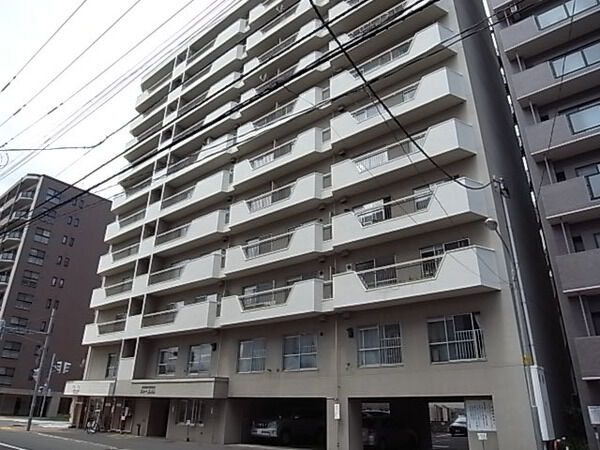 【マンションニューエルム】外観