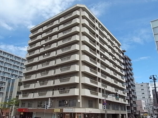 【マンションニューエルム】外観