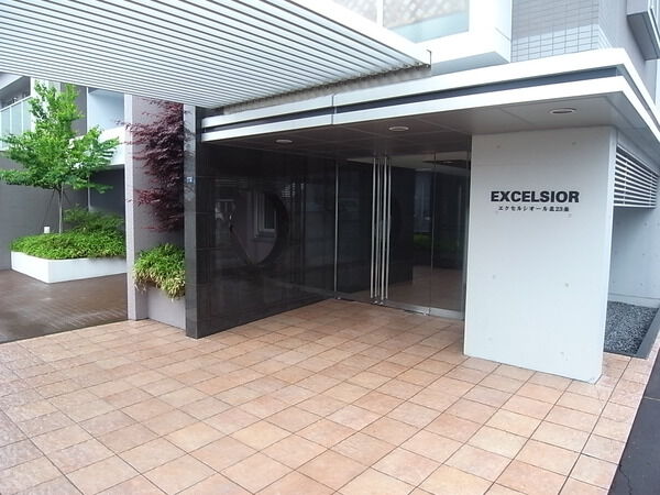【エクセルシオール北23条】エントランス