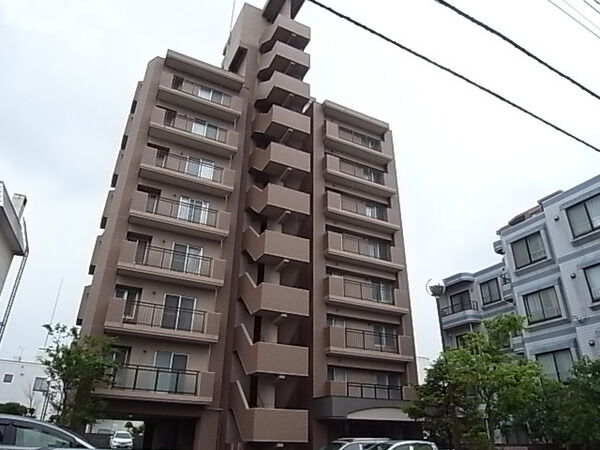 【カルム麻生中央】外観