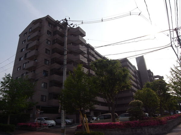 ロイヤルシャトー八乙女