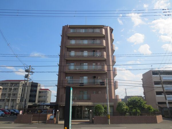 ヴェルビュ高松中央 2枚目 ヴェルビュ高松中央