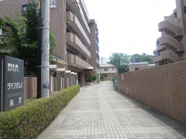 【ダイアパレスグランリヴィエール青葉】エントランス