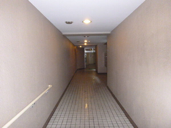 【シャルム二日町】エントランス