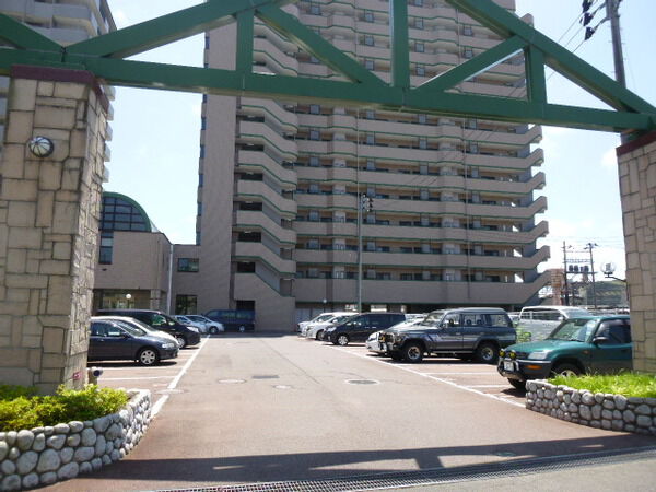 【エクレール宮城野Ⅲ】駐車場付近 【エクレール宮城野Ⅲ】駐車場付近