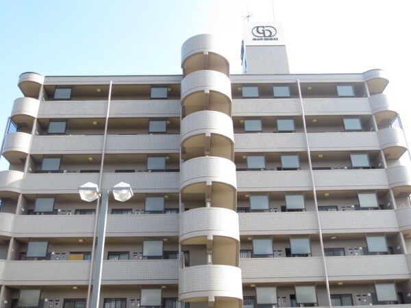 【グランドムール中野】外観