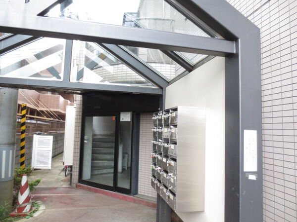 【プレステージ萩野町】エントランス 【プレステージ萩野町】エントランス