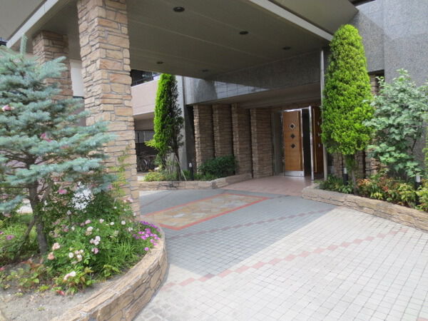 【ナイスブライトピア福田町】エントランス