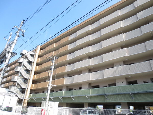 【D’レスティアブランオーブ新田東】外観