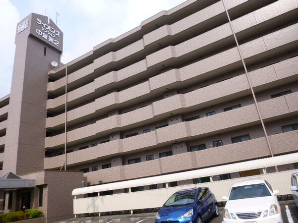【ライオンズマンション中倉第2】外観