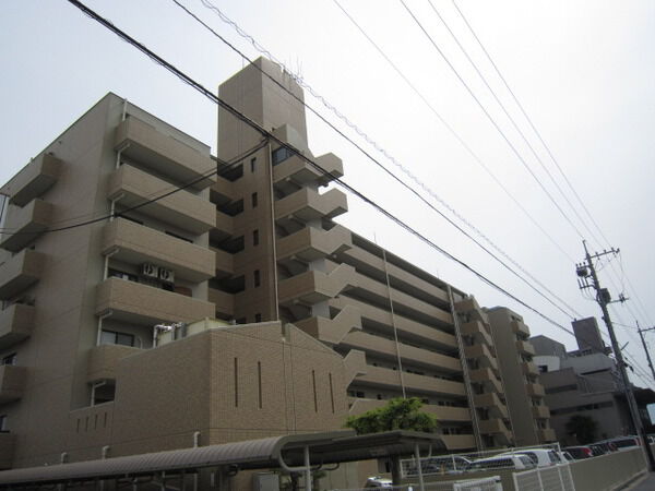 【ロイヤルシャトー井口】外観 【ロイヤルシャトー井口】外観