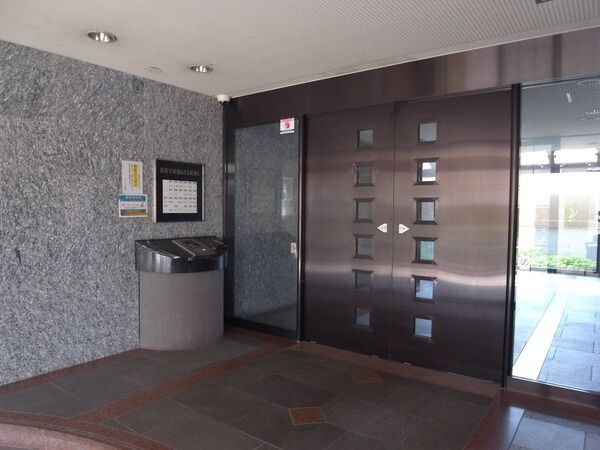 【ダイアパレス川内】エントランス