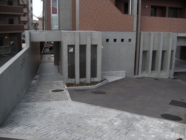【コンツェルトパーク中筋駅前】アプローチ