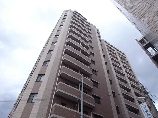 ペルル平和大通り