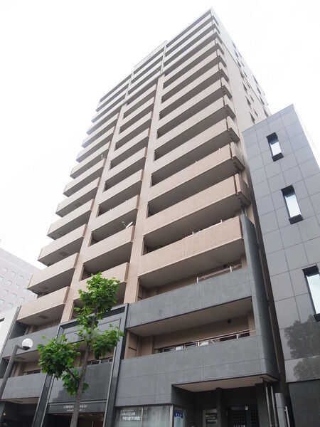 ルミナス三川町ラヴィアンシャンゼリゼ平和大通り