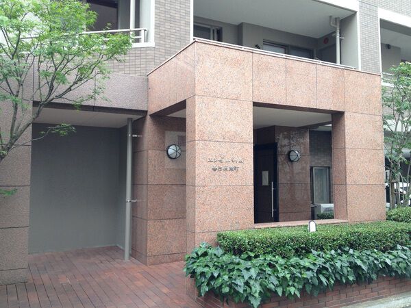 【エンゼルハイム春日原東町】エントランス