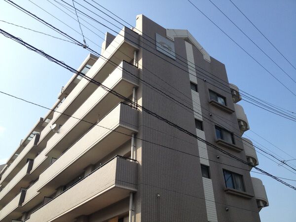 アーサー春日ウエスト