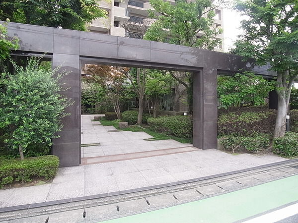 ルッシュ西公園