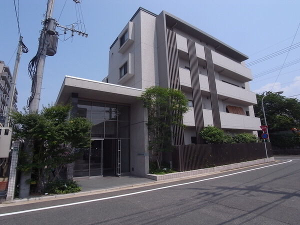 サンリヤン荒江