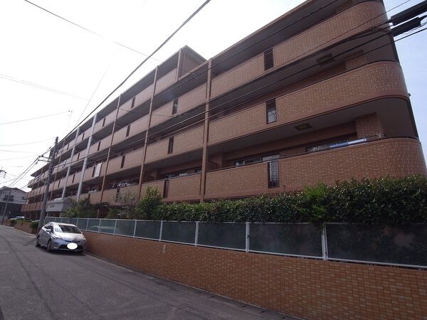 【ダイアパレス室見河畔公園】外観 【ダイアパレス室見河畔公園】外観