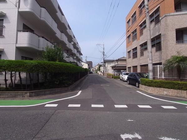 【シティハウス室見パークサイドコート】前面道路