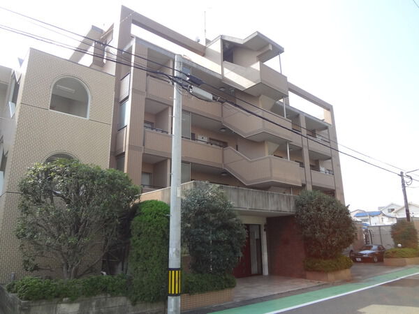 ロイヤルアーク室見