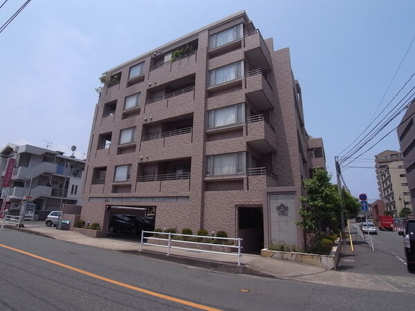 サングレート室見