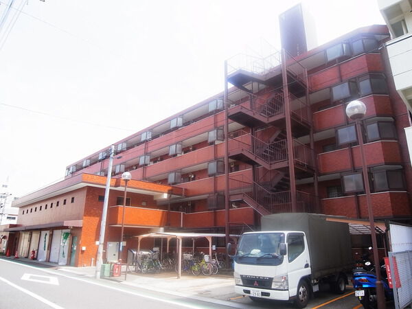 シャンボール尾久