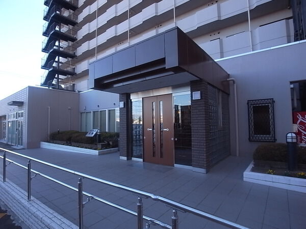 【サンライズマンション大和】エントランス