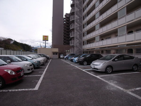 【稲毛サンハイツ】敷地内の写真