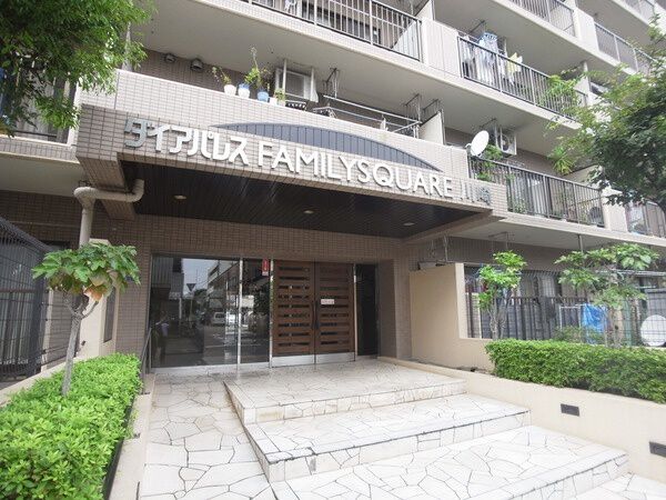 【ダイアパレスファミリースクエア川崎】エントランス 【ダイアパレスファミリースクエア川崎】エントランス