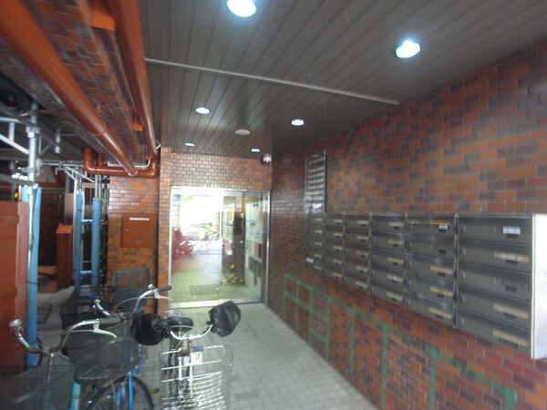 【ライオンズマンション川崎第8】エントランス