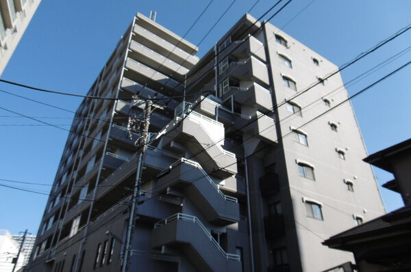 【ヴィザージュ湘南平塚】建物外観 【ヴィザージュ湘南平塚】建物外観