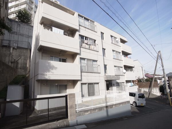 戸塚サンコーポ 2枚目 戸塚サンコーポ