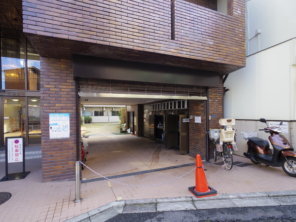 【サンパティオ高田馬場】駐輪場 【サンパティオ高田馬場】駐輪場